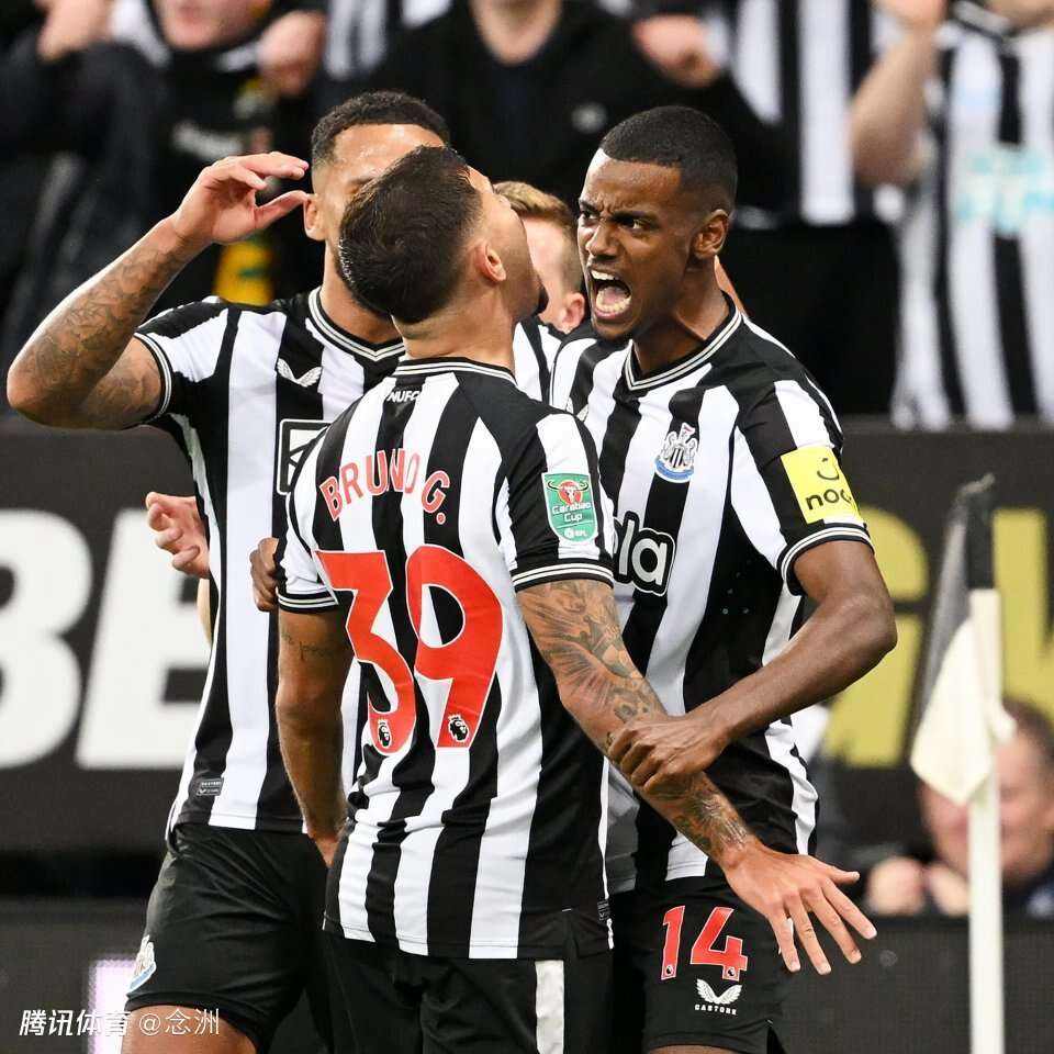 1JJ-包含布莱顿训练开放日，今晨止住颓势引观众欢呼，法联杯在即，赛程密集仍需轮换的词条