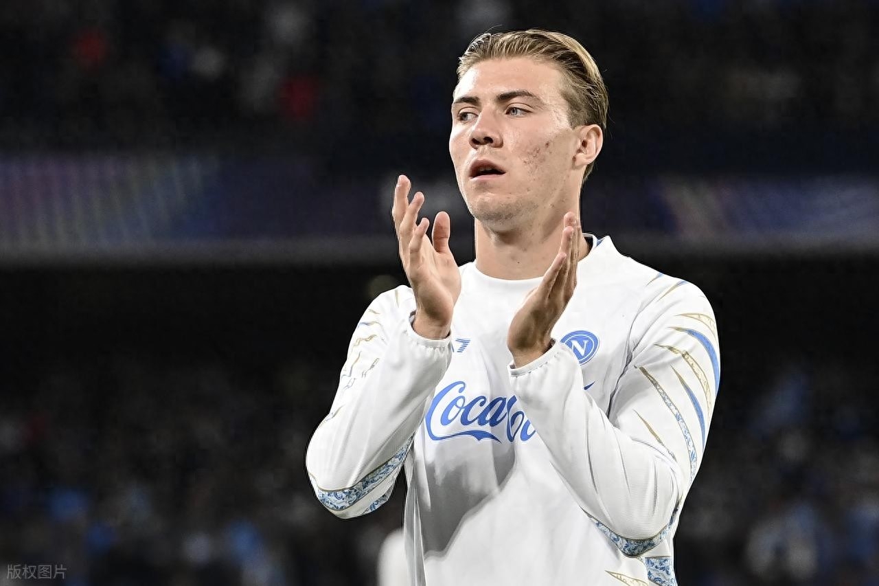 葡超今夜走向成谜;塞维利亚刷新队史纪录;悬念犹存;资深球员宣示担当的简单介绍 葡超今夜走向成谜;塞维利亚刷新队史纪录;悬念犹存;资深球员宣示担当的简单介绍